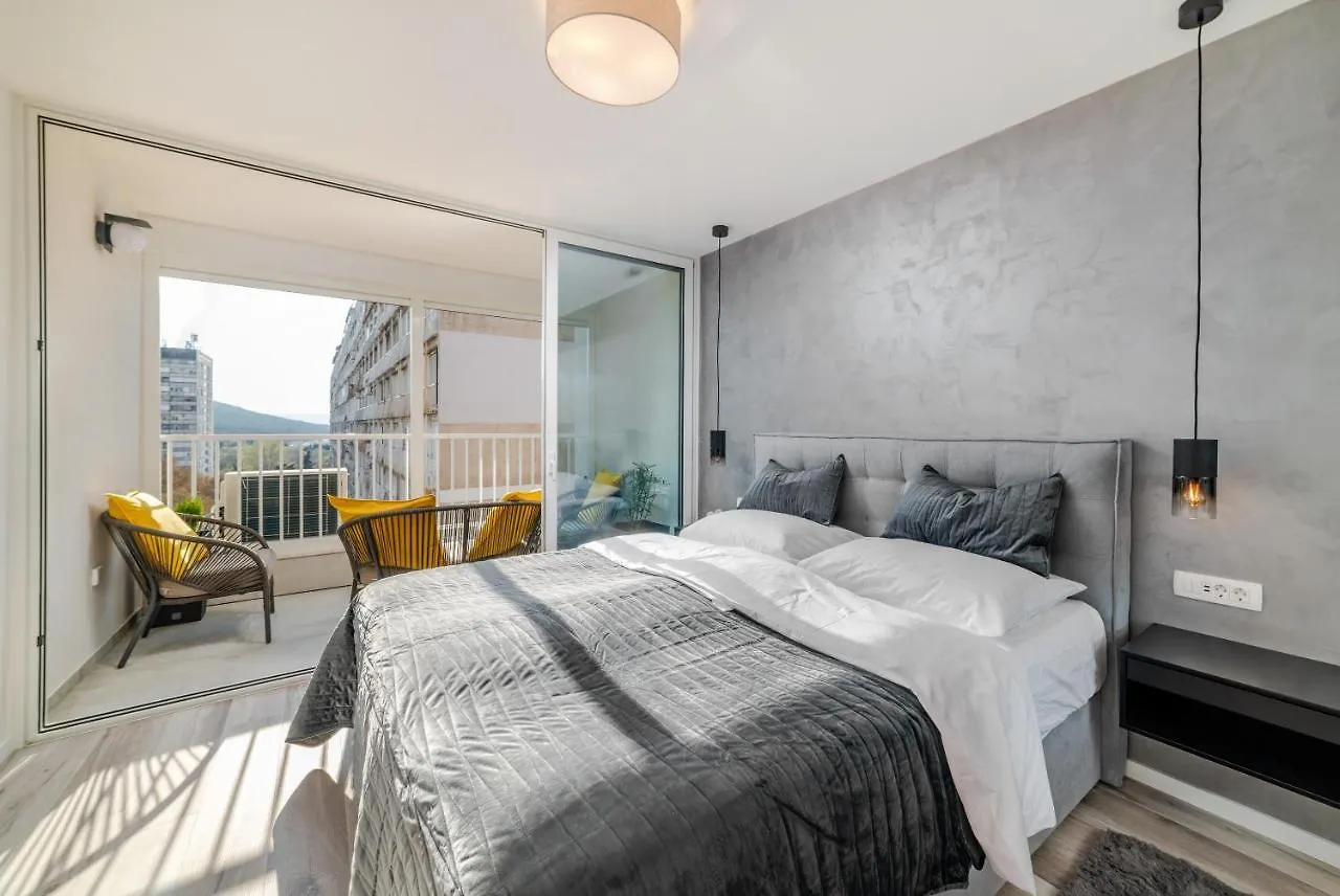 Luxury Apartment Sandra Split