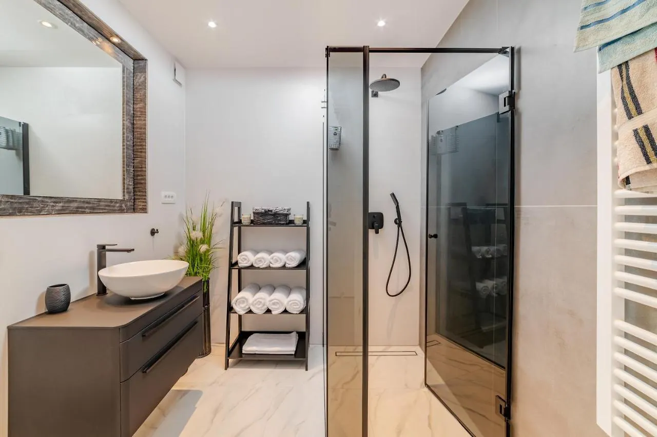 Luxury Apartment Sandra Split