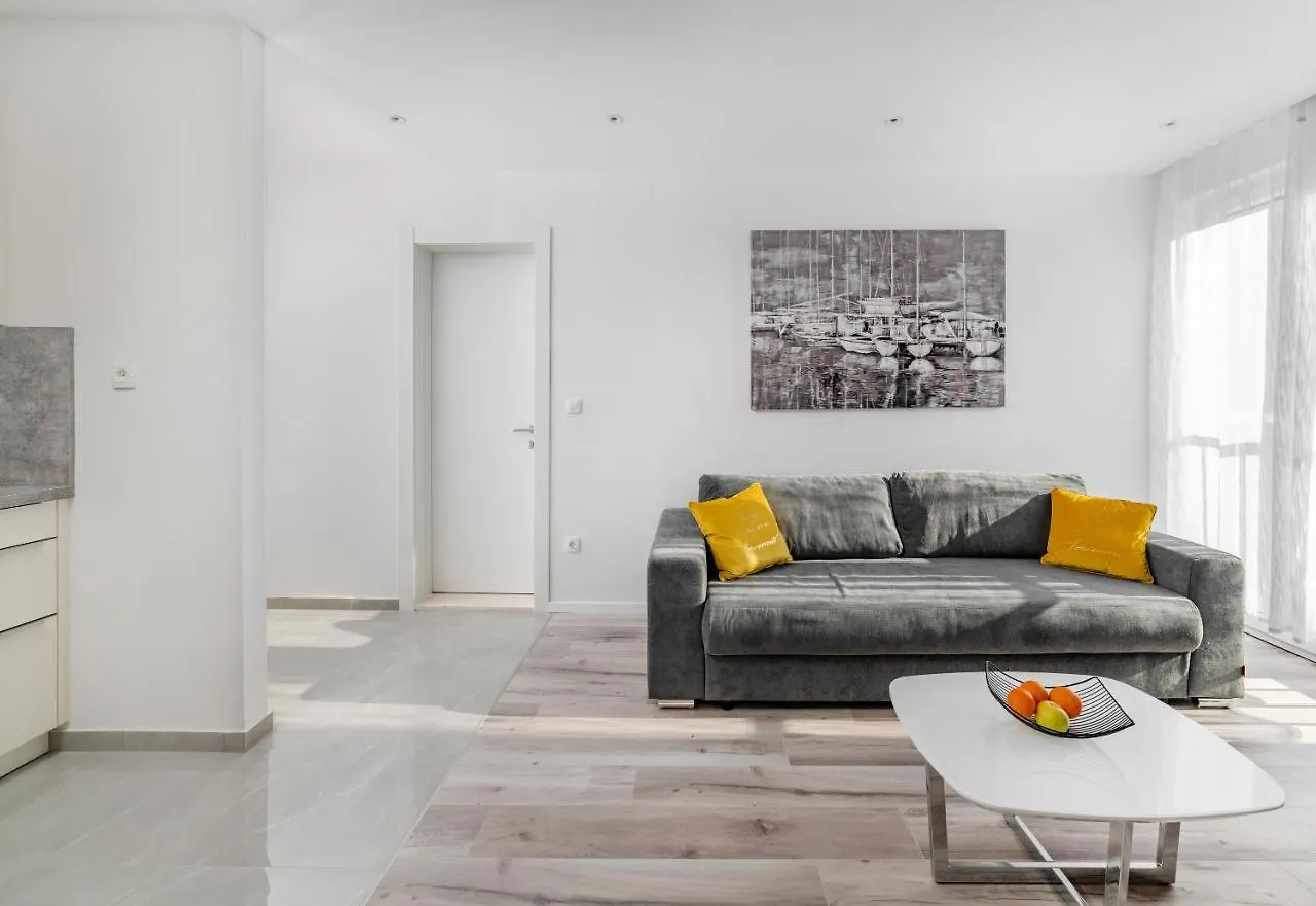 Luxury Apartment Sandra Split